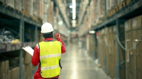 Log-In Logística abre vagas de emprego para início imediato no RJ