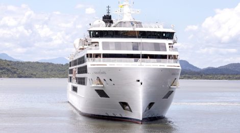 APÓS TRÊS ANOS, PORTO DE PARANAGUÁ VOLTA A RECEBER NAVIO COM TURISTAS