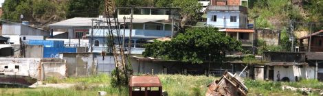 Acidente na Baía de Guanabara lança luz a problema ambiental e social