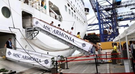 NAVIO COM 2 MIL TURISTAS CHEGA A PARANAGUÁ E DEVE COLOCAR PARANÁ NA ROTA DE CRUZEIROS