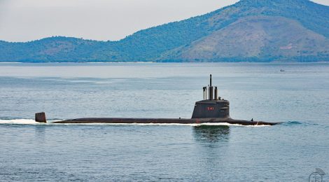 Submarino 'Humaitá' testa propulsão no mar