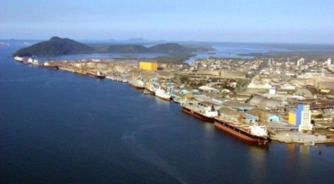 Porto de Santos fecha 2022 com recorde histórico na movimentação de cargas