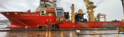 Embarcação contratada pela Ocyan chega ao Brasil para trabalho em descomissionamento offshore