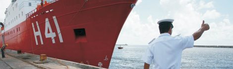 Marinha do Brasil abre ano letivo da EFOMM 2026 no CIAGA, forma 608 oficiais da Marinha Mercante e amplia cooperação com países amigos