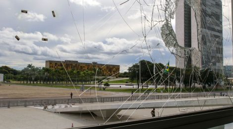 Em reunião com Lula, governadores condenam atos antidemocráticos