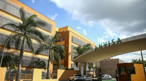 Anvisa autoriza realização de exame de análise clínica em farmácias