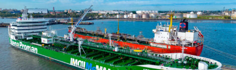 Navio movido a Metanol inicia sua rota pelo Brasil