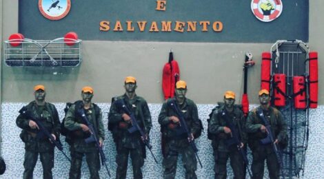 Marinha Realiza Curso de Tripulante Aéreo de Resgate para Atividades de Busca e Salvamento