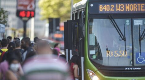 INSS estuda aceitar uso de transporte público como prova de vida