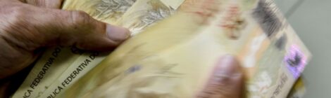 Receita paga terceiro lote de restituição do Imposto de Renda