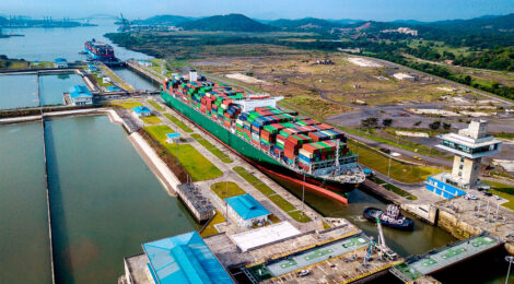 Canal do Panamá manterá restrições à travessia por pelo menos um ano