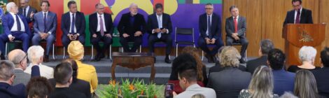 Sancionada lei que aumenta o salário mínimo e amplia a isenção do IR