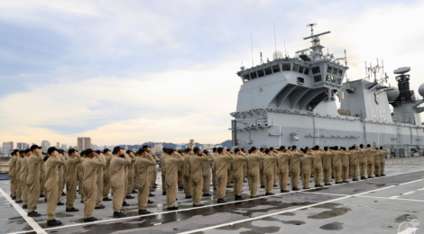 Futuros Oficiais da Marinha Mercante embarcam no Capitânia da Esquadra