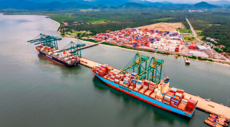 Porto Itapoá será o primeiro porto do Brasil a incluir créditos de carbono em suas operações