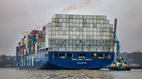 Rotas da CMA CGM seguirão pelo Cabo da Boa Esperança até novo aviso