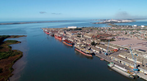 Portos gaúchos iniciam 2024 com aumento de 4,88% nas movimentações