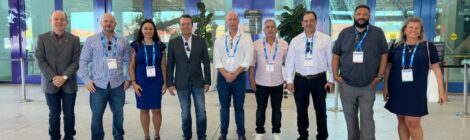 COMITIVA PARANAENSE FAZ A ROTA DOS PASSAGEIROS PARA EMBARQUE NO NAVIO DA ROYAL CARIBEAN, EM MIAMI