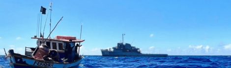CORVETA “CABOCLO” REALIZA APOIO LOGÍSTICO E PATRULHA NAVAL NA ZONA ECONÔMICA EXCLUSIVA