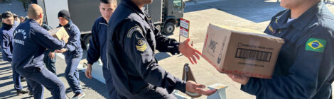 Manobra humanitária: “Atlântico” desembarca esperança no RS