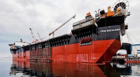 Produzindo 220.000 barris por dia, FPSO da MODEC recebe aval para projeto no Brasil