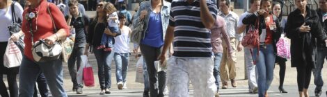 Desemprego cai para 6,9%, menor índice do trimestre desde 2014