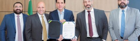 Ministro anuncia investimentos de R$ 280 milhões para obras de dragagem no rio Solimões