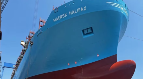 'Maersk Halifax' conclui conversão para operar com metanol