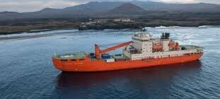 Navio quebra-gelo parte para expedição antártica liderada pelo Brasil