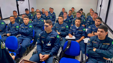 Marinha qualifica militares temporários para condução de embarcações