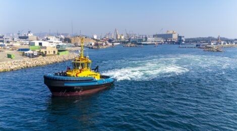 Primeiro rebocador elétrico da América Latina conclui testes antes de seguir para o Chile