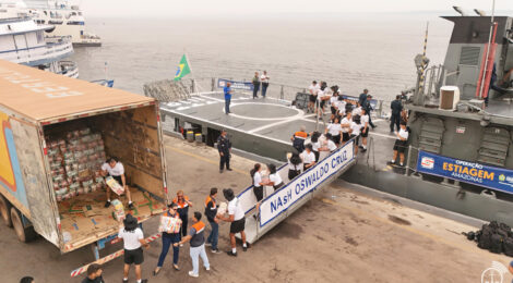 Marinha envia navios para apoiar durante a cheia do Rio Madeira