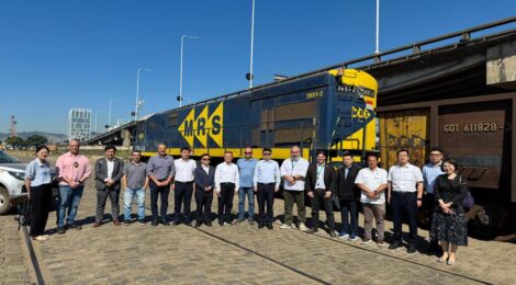 Comitiva chinesa visita Porto do Rio para avaliar potencial logístico