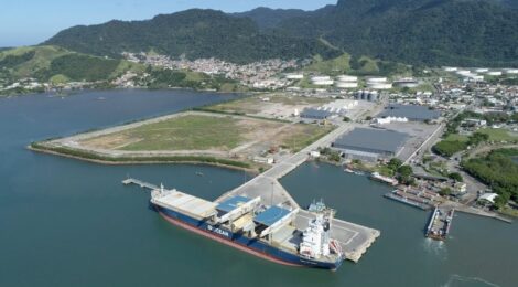 Porto de São Sebastião se prepara para iniciar dragagem histórica e contribuições operações