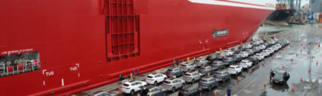Porto de Itajaí realiza maior operação de veículos da história do Brasil com navio BYD Shenzhen
