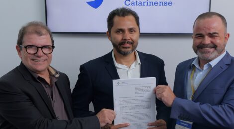 INC assina contrato para construir balsas de apoio para o Litoral