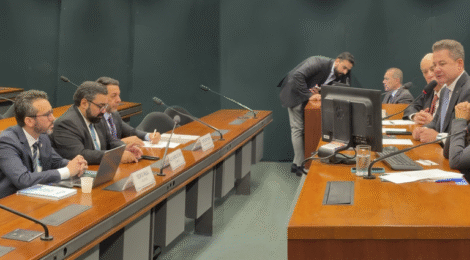 ANTAQ participa de reunião técnica sobre projeto de concessão do Tecon Santos 10