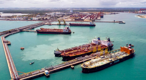 Suape inicia estudos para ship to ship em seu espelho d'água