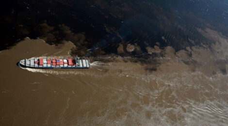 Antaq suspende cobrança da 'taxa de seca' para transporte de contêineres em Manaus