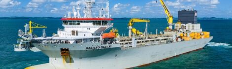 Draga 'Galileo Galilei' chega a Itapoá para dragagem e alargamento da orla