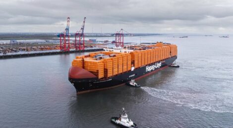 Hapag-Lloyd batiza 12º porta-contêineres de grande capacidade movido a GNL e biometano