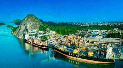 Log-In inicia operação remota de portêineres no TVV