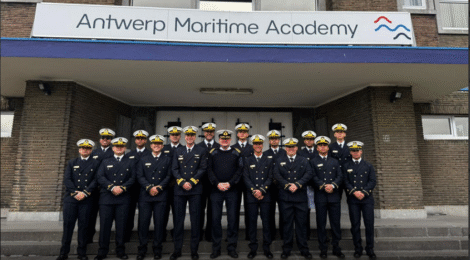 Navio-Escola “Brasil” aporta em Antuérpia e fortalece formação de Guardas-Marinha em viagem internacional