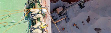 Porto de Paranaguá realiza simulação inédita de resgate em porão de navio