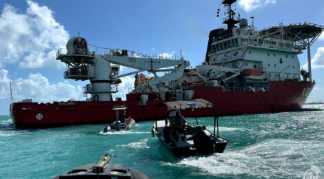 Marinha do Brasil realiza exercício a 90 km da costa de Fortaleza para simular ação suspeita contra cabos submarinos