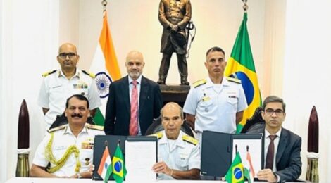 Marinha assina com estaleiro indiano acordo para manutenção de submarinos