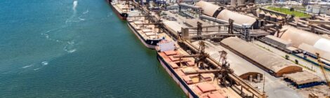 Movimentação nos portos paranaenses avança e soma 61,2 milhões de toneladas até outubro