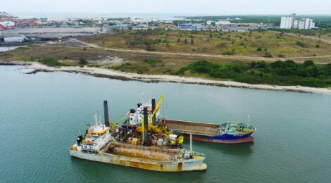 Concluída dragagem do canal interno do Porto de Suape