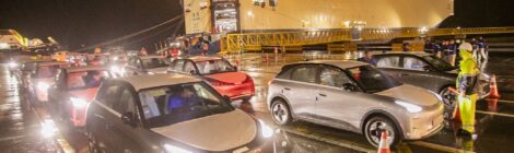 Porto de Paranaguá faz desembarque recorde de veículos elétricos