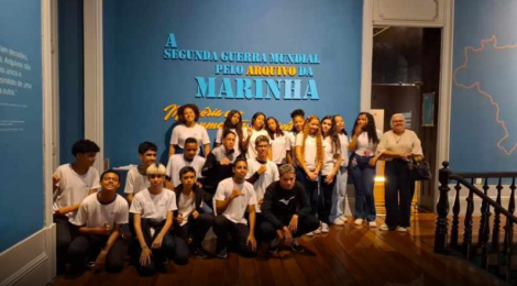 Exposição da Marinha aproxima jovens da história militar