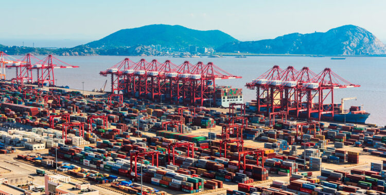 EUA associam retenções de navios na China a retaliação por suspensão de concessões a empresa chinesa no Panamá